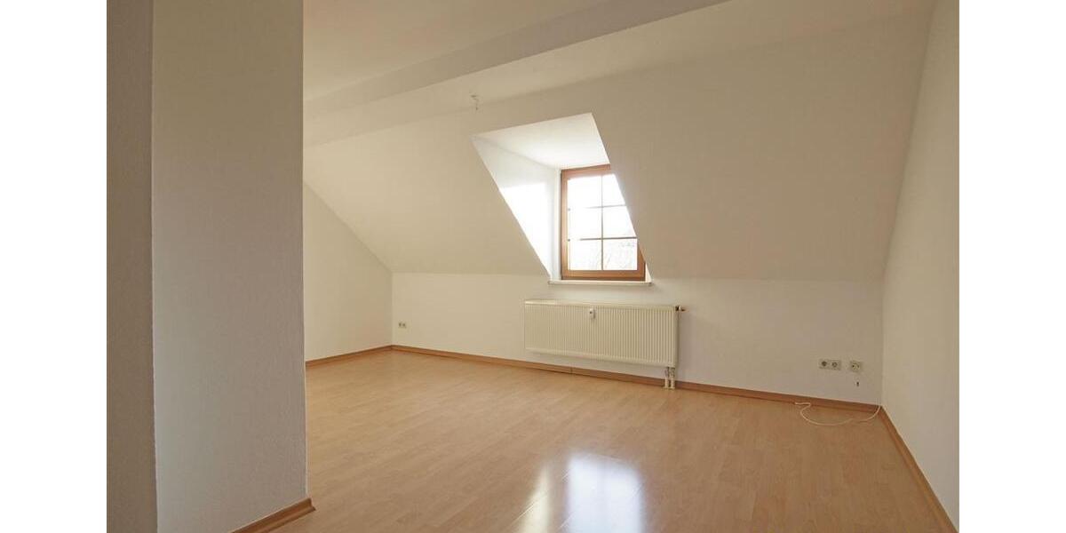 Dachgeschoßwohnung Flöha - 3 Zimmer, 62 m&sup2;, 390&euro; | Angebot:26147879