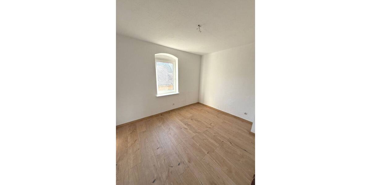 Etagenwohnung Grimma Cannewitz - 3 Zimmer, 63 m&sup2;, 350&euro; | Angebot:25822165