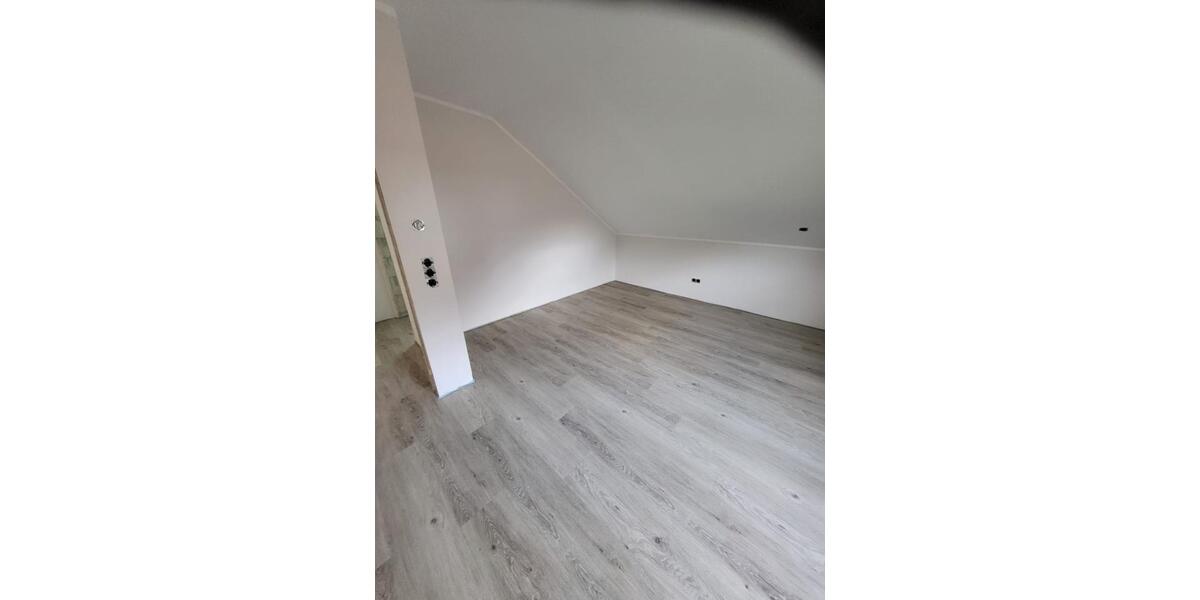 Dachgeschoßwohnung Barßel - 4 Zimmer, 90 m&sup2;, 900&euro; | Angebot:25839716