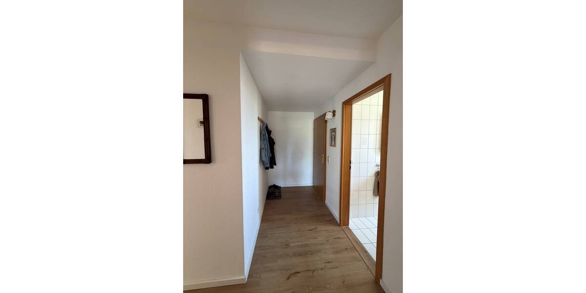 Etagenwohnung Weisendorf - 2 Zimmer, 85 m&sup2;, 1.100&euro; | Angebot:26753535