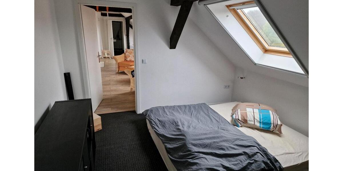 Dachgeschoßwohnung Kremmen - 3 Zimmer, 98 m&sup2;, 1.100&euro; | Angebot:24891295