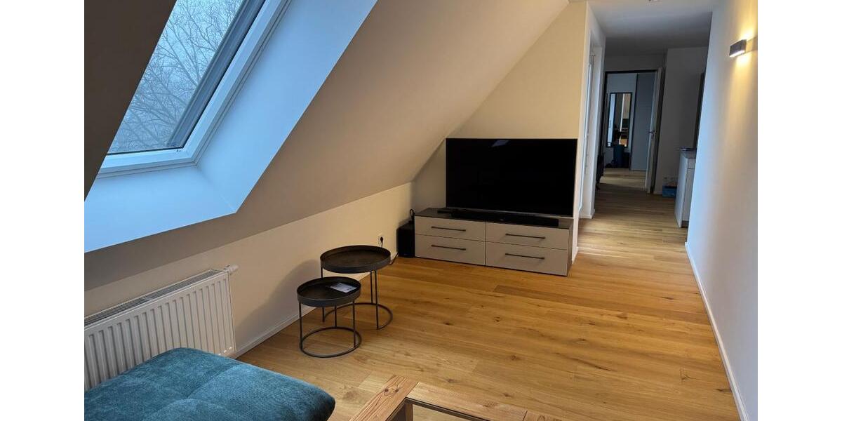 Dachgeschoßwohnung Amberg - 2 Zimmer, 68 m&sup2;, 890&euro; | Angebot:25990712
