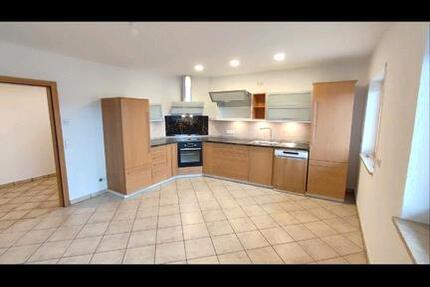 Neu renovierte 3-Zimmerwohnung