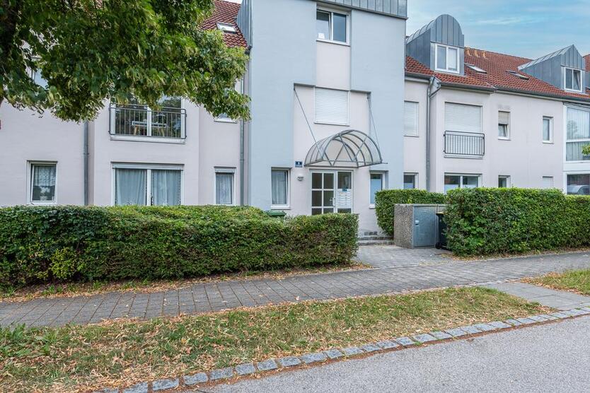 Modernes Apartment in Manching - mit Tiefgaragen-Stellplatz, voll möbliert, verfügbar ab dem 01.10.!