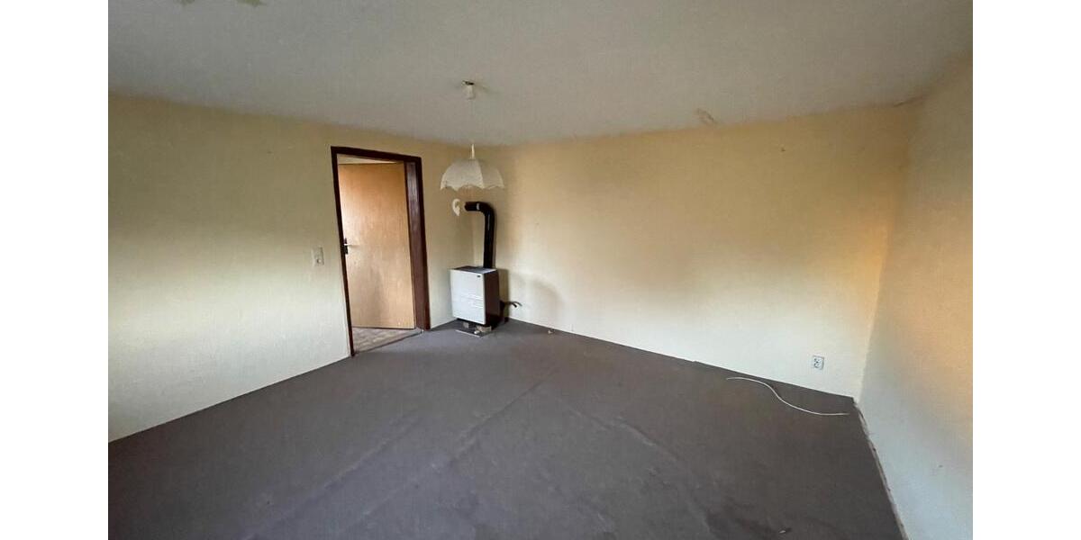 Dachgeschoßwohnung Eisleben (Lutherstadt) - 1 Zimmer, 56 m&sup2;, 320&euro; | Angebot:25994164