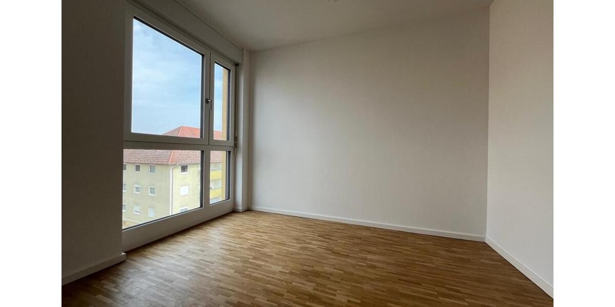 Dachgeschoßwohnung Bad Friedrichshall - 4 Zimmer, 135 m&sup2;, 1.861&euro; | Angebot:26068588
