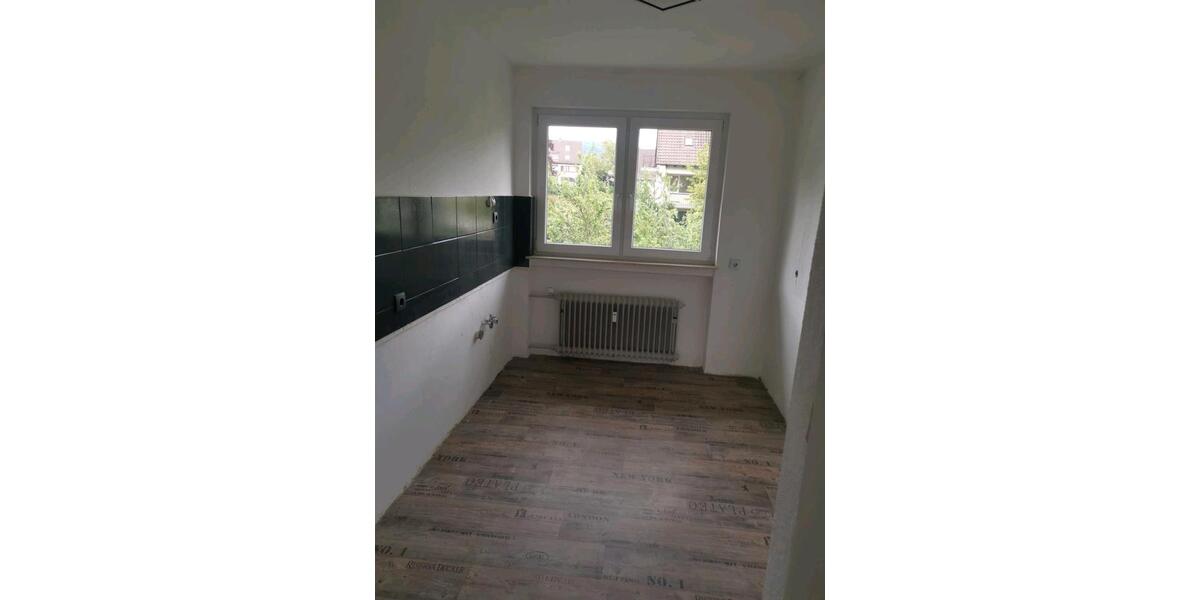 Etagenwohnung Bad Pyrmont - 4 Zimmer, 102 m&sup2;, 850&euro; | Angebot:26522381