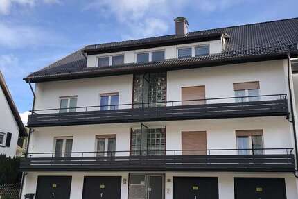 Wohnung Bad Herrenalb - 4 Zimmer, 92 m&sup2;, 690&euro; | Angebot:23627511