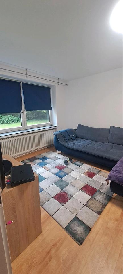 Helgolandstr. 3 Zimmer Wohnung für Berufstätige,kein Arbeitsamt.