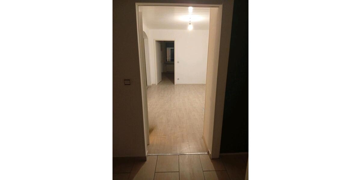 Erdgeschoßwohnung Hilchenbach - 3 Zimmer, 84 m&sup2;, 750&euro; | Angebot:26531265