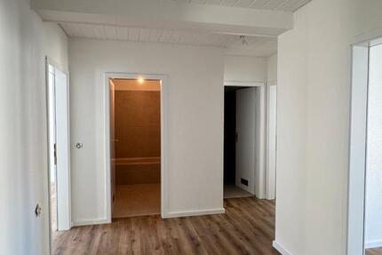 Wohnung Friedrichshafen Allmannsweiler - 3 Zimmer, 83 m&sup2;, 1.400&euro; | Angebot:24853388
