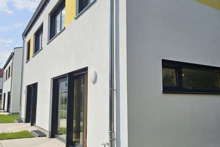Haus zum Mieten in Königswinter 1.400 € 93 m²