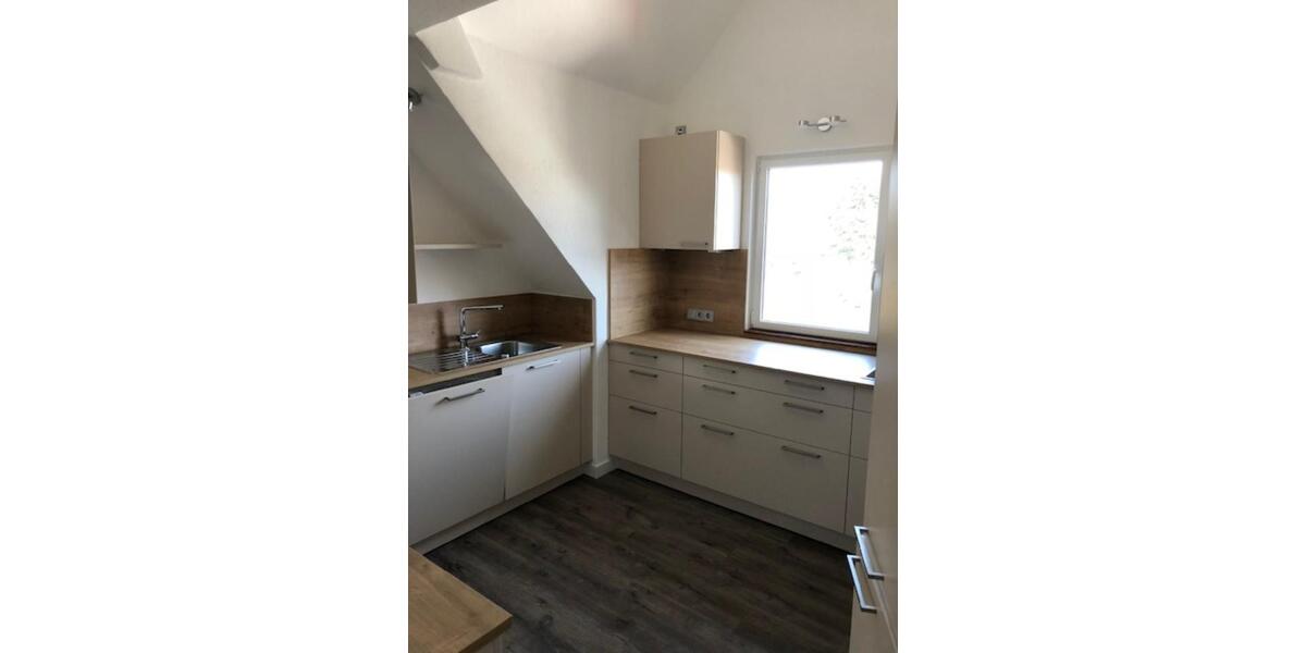 Dachgeschoßwohnung Friedrichsdorf - 3 Zimmer, 1.200&euro; | Angebot:24716538