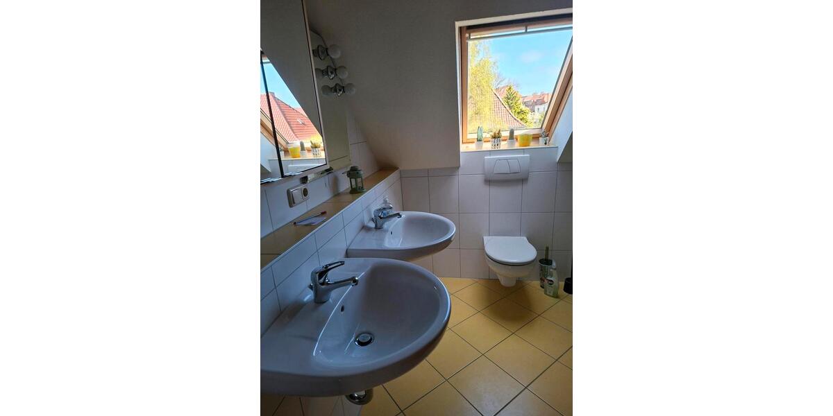 Dachgeschoßwohnung Schwerin Neumühle - 2 Zimmer, 48 m&sup2;, 550&euro; | Angebot:26305176
