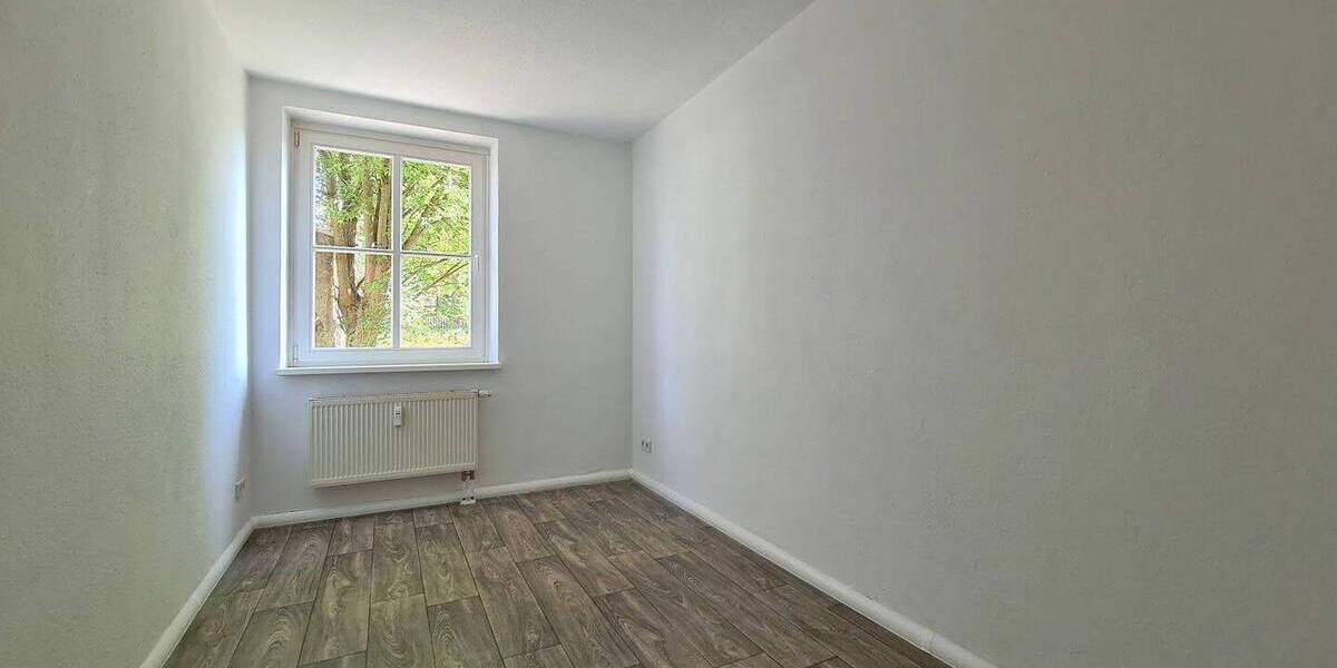 Etagenwohnung Freiberg Freiberg Ost - 3 Zimmer, 65 m&sup2;, 350&euro; | Angebot:26753252
