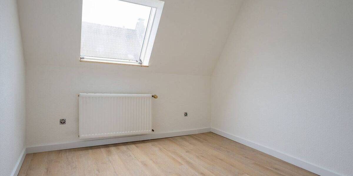 Etagenwohnung Krefeld / Uerdingen Uerdingen - 4 Zimmer, 69 m&sup2;, 670&euro; | Angebot:26190146