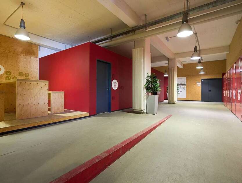 Einzelhandel in Köln 999 € 90.92 m² zimmer