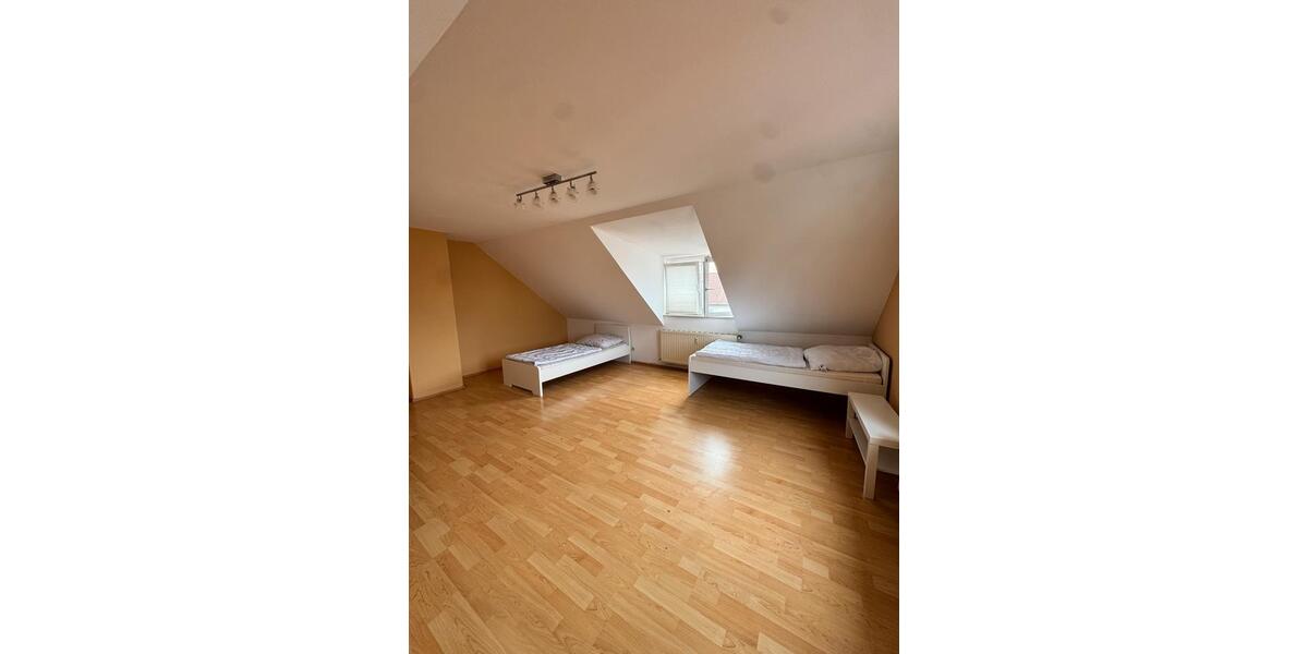 Dachgeschoßwohnung Augsburg Innenstadt - 2 Zimmer, 70 m&sup2;, 1.000&euro; | Angebot:24940921