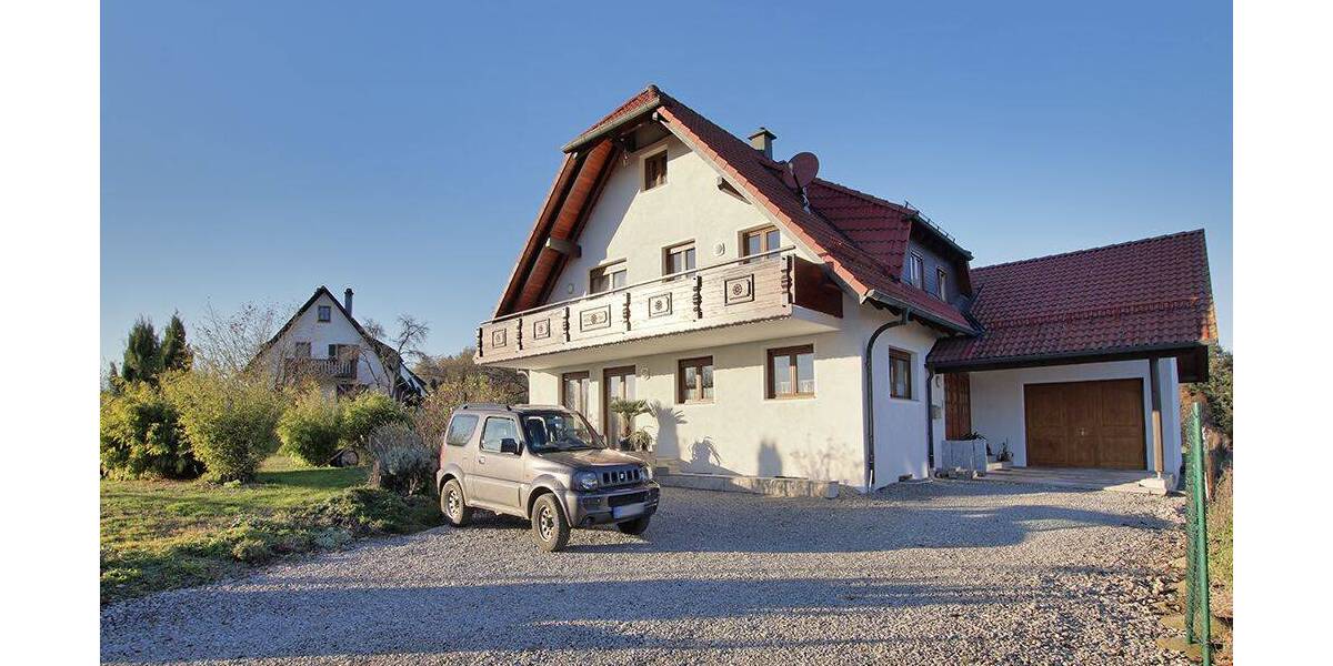 Etagenwohnung Calw Altburg - 3 Zimmer, 108 m&sup2;, 1.100&euro; | Angebot:26092605