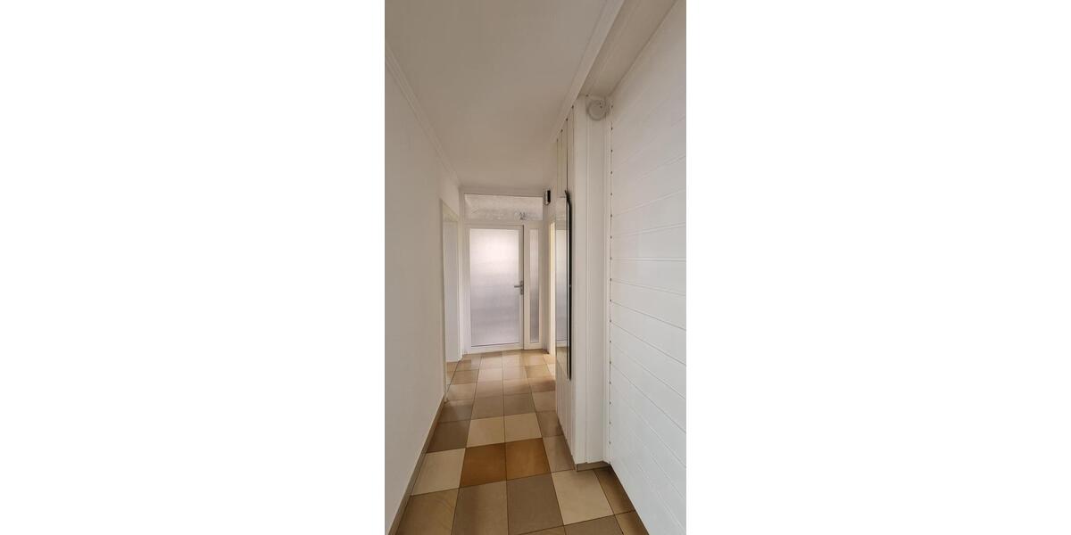 Erdgeschoßwohnung Rietberg - 3 Zimmer, 100 m&sup2;, 870&euro; | Angebot:23780981