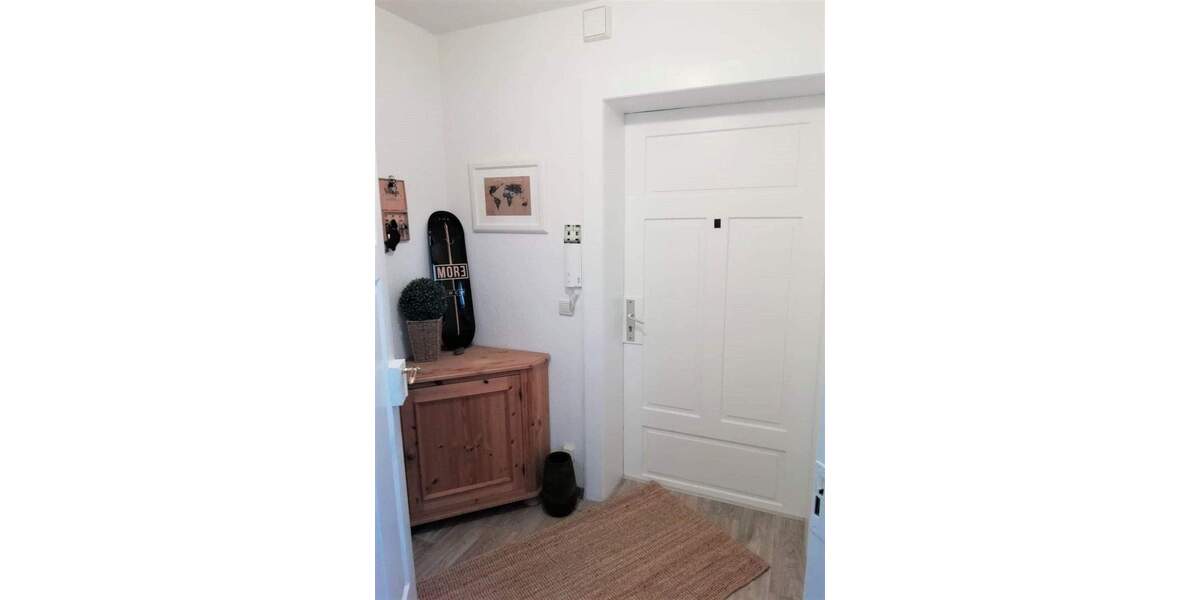 Etagenwohnung Eisenberg - 2 Zimmer, 51 m&sup2;, 305&euro; | Angebot:26629678
