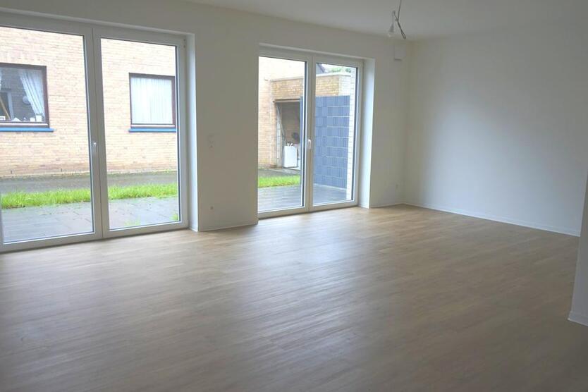 2-Zimmer-Wohnung mit Einbauküche und Terrasse in Oldenburg - Bürgerfelde