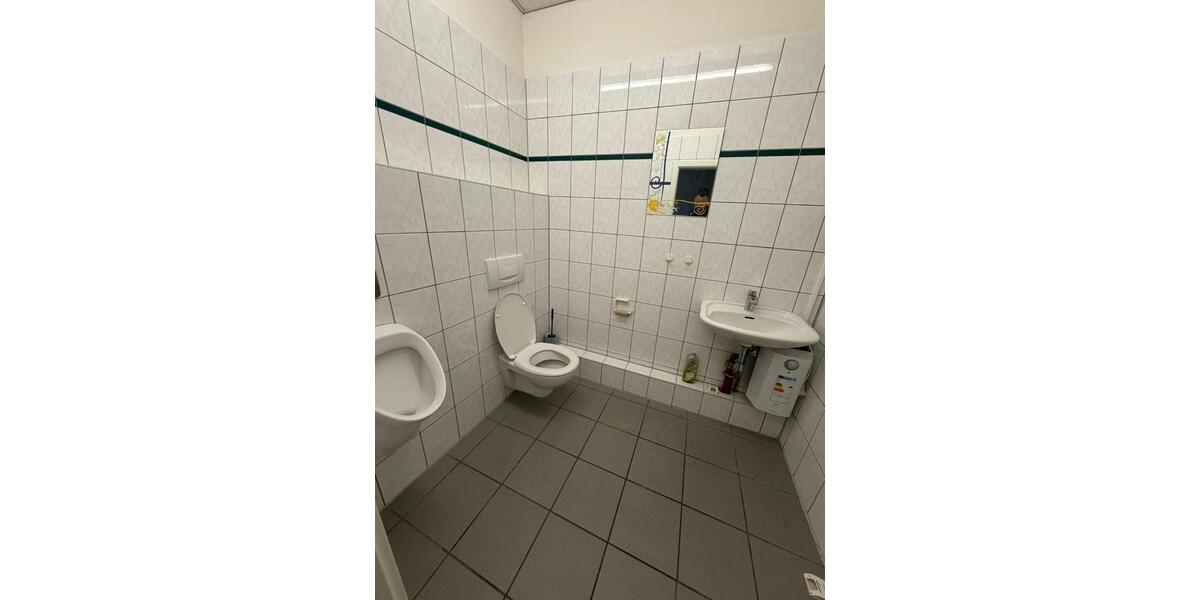 Gewerbeobjekt Hallstadt - 1.100&euro; | Angebot:25876655