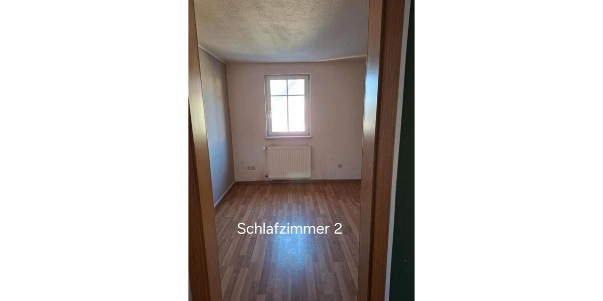Etagenwohnung Dippoldiswalde - 4 Zimmer, 82 m&sup2;, 600&euro; | Angebot:26105046