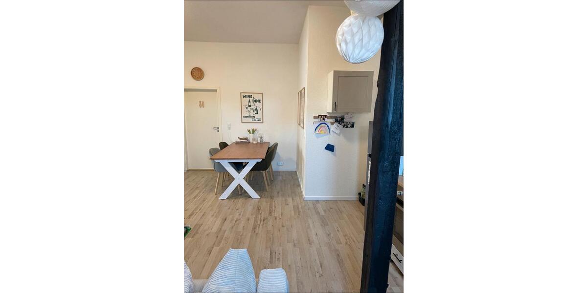 Etagenwohnung Jade - 2.5 Zimmer, 80 m&sup2;, 900&euro; | Angebot:25858527