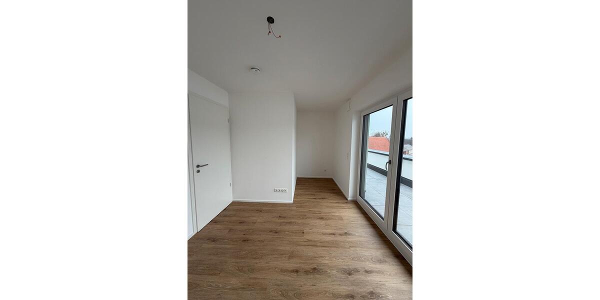 Einfamilienhaus Tittmoning - 2 Zimmer, 70 m&sup2;, 1.000&euro; | Angebot:24829078