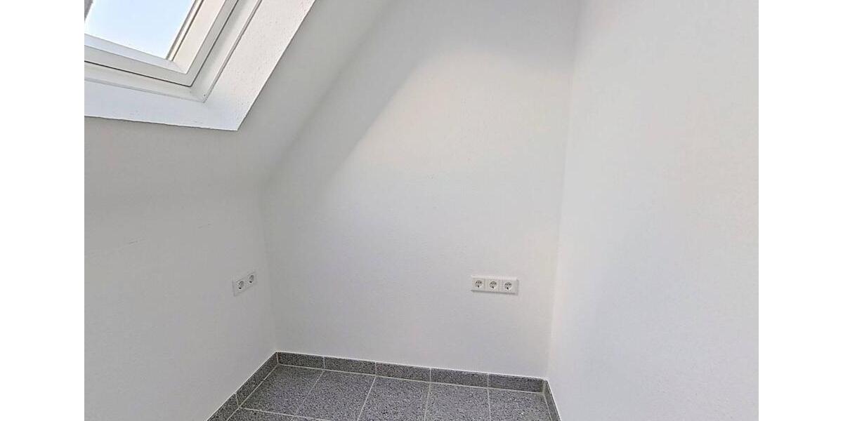 Etagenwohnung Solingen - 3 Zimmer, 70 m&sup2;, 635&euro; | Angebot:23601122