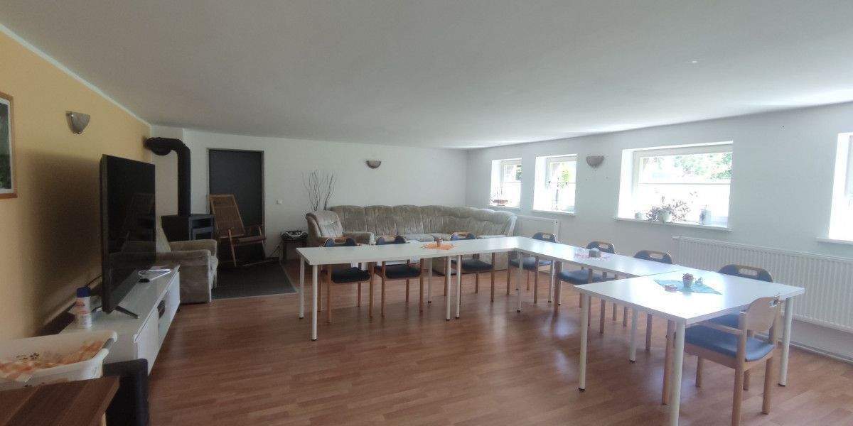Etagenwohnung Bitterfeld Anhaltsiedlung - 1 Zimmer, 36 m&sup2;, 310&euro; | Angebot:25748389