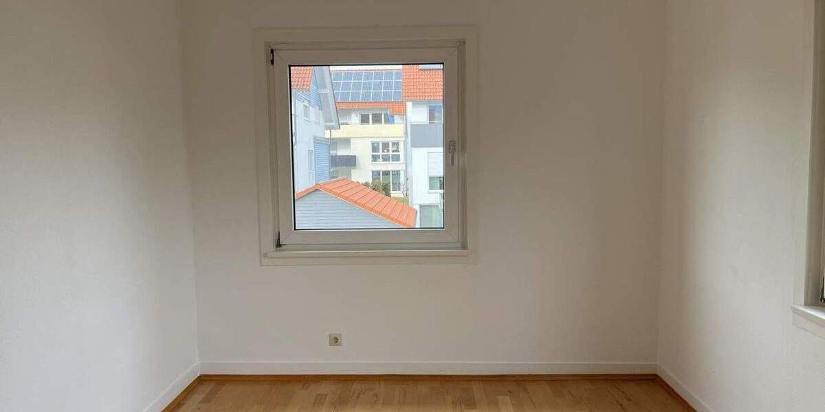 Etagenwohnung Freudenstadt - 3 Zimmer, 70 m&sup2;, 600&euro; | Angebot:24992279