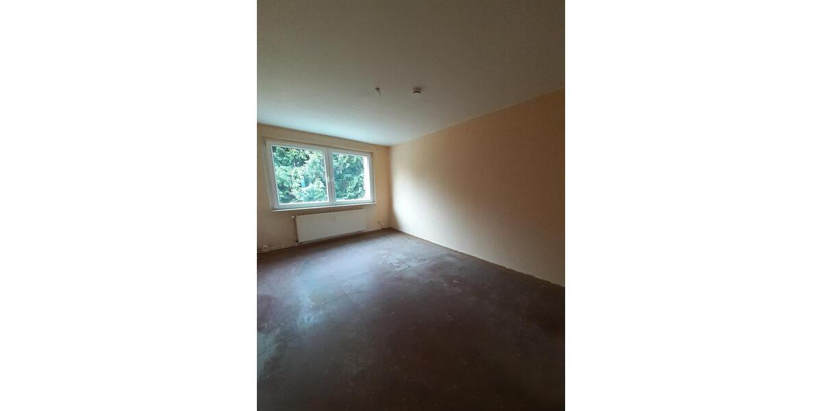 Erdgeschoßwohnung Prenzlau - 1 Zimmer, 32 m&sup2;, 200&euro; | Angebot:25649873