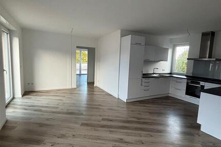 Schickes Penthouse - Wohnung mit Tiefgaragenstellplatz 3 zimmer