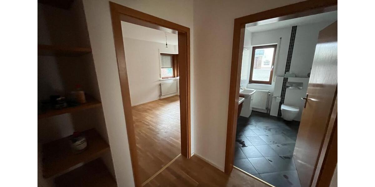Erdgeschoßwohnung Aschaffenburg Österreicher Kolonie - 3 Zimmer, 107 m&sup2;, 1.100&euro; | Angebot:26168751