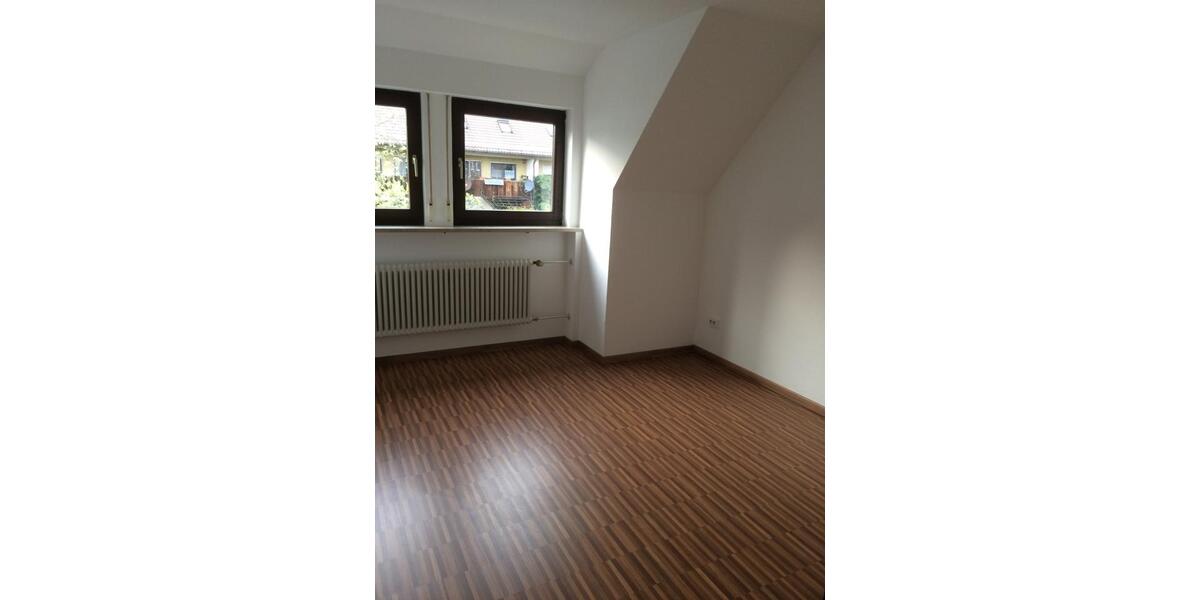 Reihenhaus Erlangen Alterlangen - 6 Zimmer, 149 m&sup2;, 1.700&euro; | Angebot:24544402