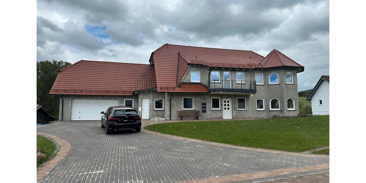 Erdgeschoßwohnung Hilders - 3 Zimmer, 121 m&sup2;, 900&euro; | Angebot:26522697