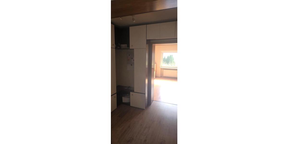 Etagenwohnung Dautphetal - 3 Zimmer, 98 m&sup2;, 1.100&euro; | Angebot:26049641