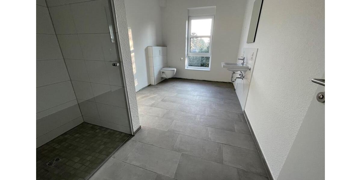 Reihenhaus Lingen (Ems) - 3 Zimmer, 120 m&sup2;, 1.200&euro; | Angebot:24538469