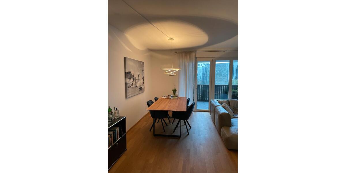 Etagenwohnung Düsseldorf Heerdt - 2 Zimmer, 72 m&sup2;, 1.700&euro; | Angebot:26498595