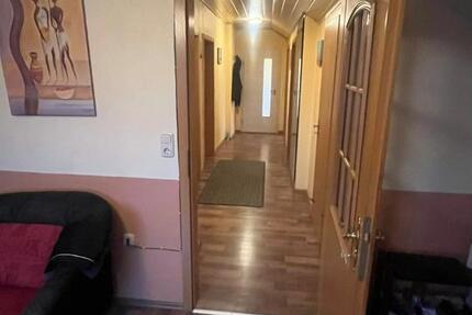 **3-ZI-Whg, Essküche, Bad, Abstellr., KFZ-Stellpl.ab 01.02.26** zimmer