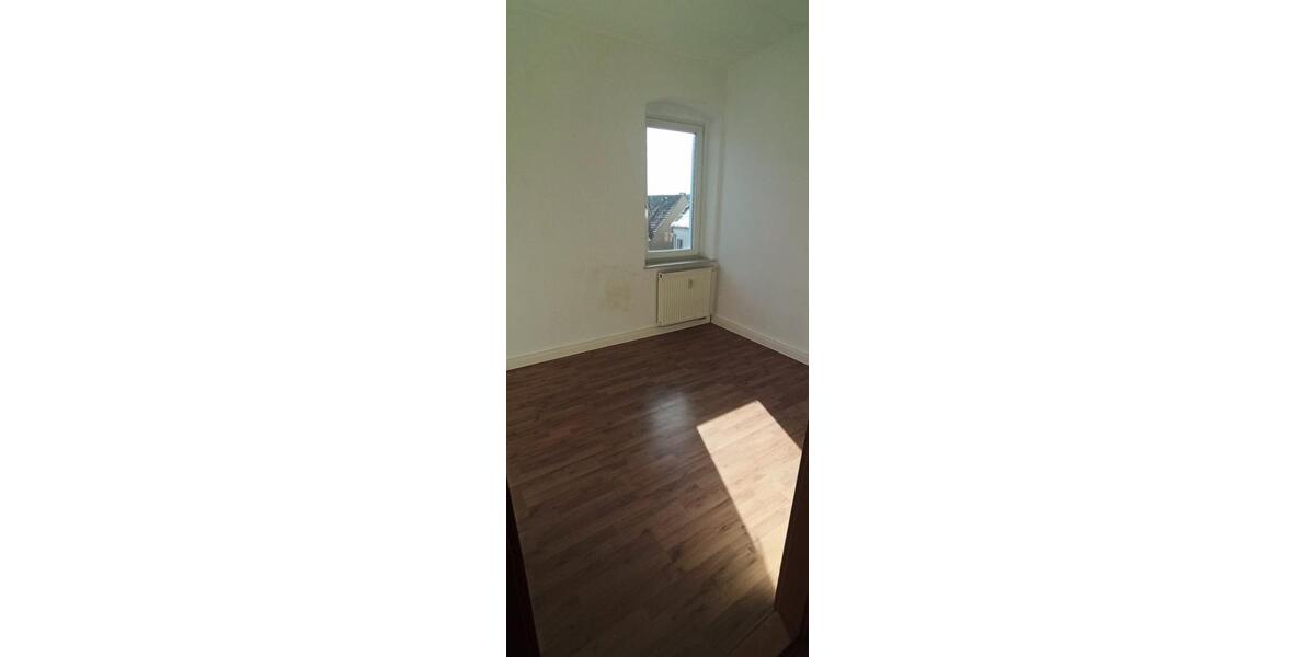 Etagenwohnung Geringswalde - 4 Zimmer, 88 m&sup2;, 520&euro; | Angebot:26508544