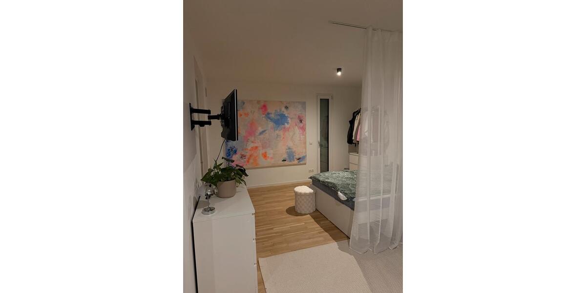 Erdgeschoßwohnung Mönchengladbach Nord - 1 Zimmer, 38 m&sup2;, 725&euro; | Angebot:25792070