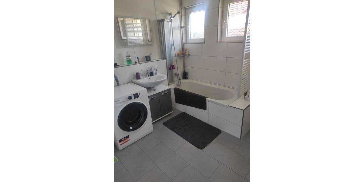 Etagenwohnung Simmersfeld - 2 Zimmer, 75 m&sup2;, 600&euro; | Angebot:26316438