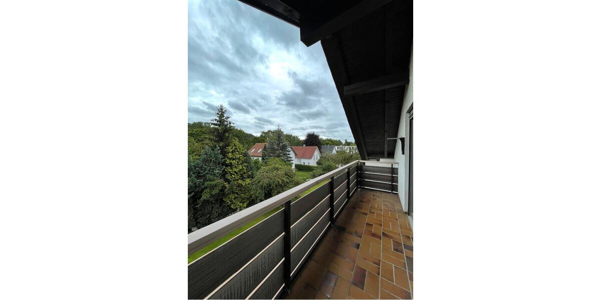 Dachgeschoßwohnung Landshut - 1 Zimmer, 79 m&sup2;, 720&euro; | Angebot:25101959