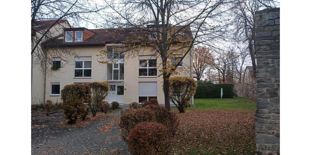 2 Raum-Wohnung Eiche-Parkett im DG 2 zimmer