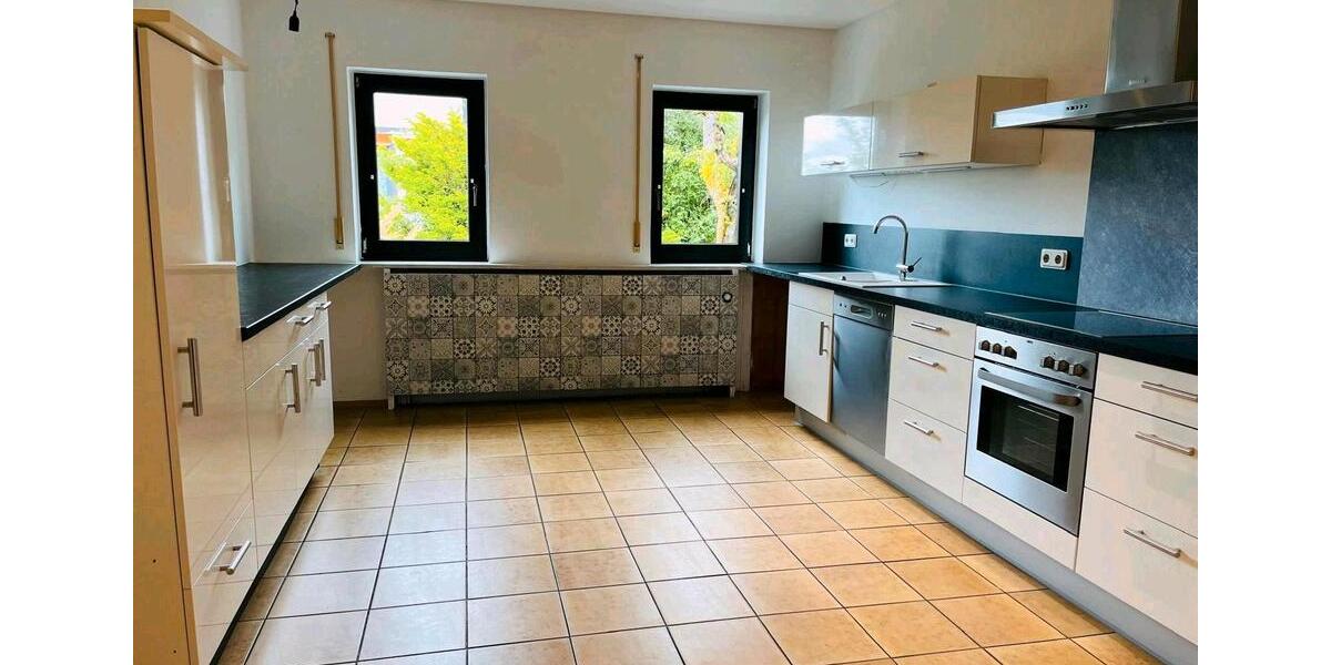 Maisonettenwohnung Windeck - 3 Zimmer, 99 m&sup2;, 900&euro; | Angebot:26646063