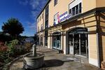 Stadt Landau: Hochwertige Büroflächen m. Lift, zentrale Lage mit guter Sichtbarkeit u. gr. Parkplatz