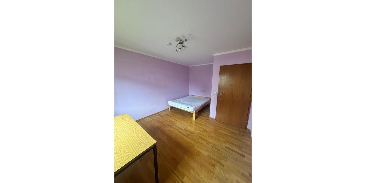 Erdgeschoßwohnung Offenburg - 1 Zimmer, 14 m&sup2;, 560&euro; | Angebot:26630900